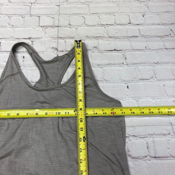 Lululemon Women Sleeveless Active Tank Top Size 6 Cross Back Racerback M123 -23 - Picture 3 of 10